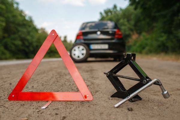 Como Lidar com Situações de Emergência na Estrada